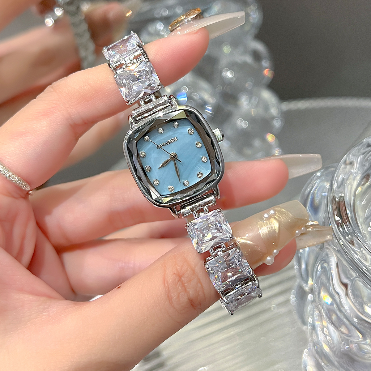 2025 High-end Women Watch Diam - đánh giá và giá High Jewelry Watches