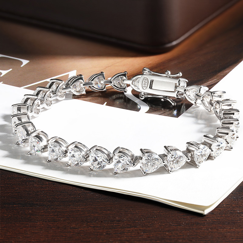 D‑Color VVS1 Heart‑Cut Moissan - đánh giá và giá Fine Jewelry Watches Women