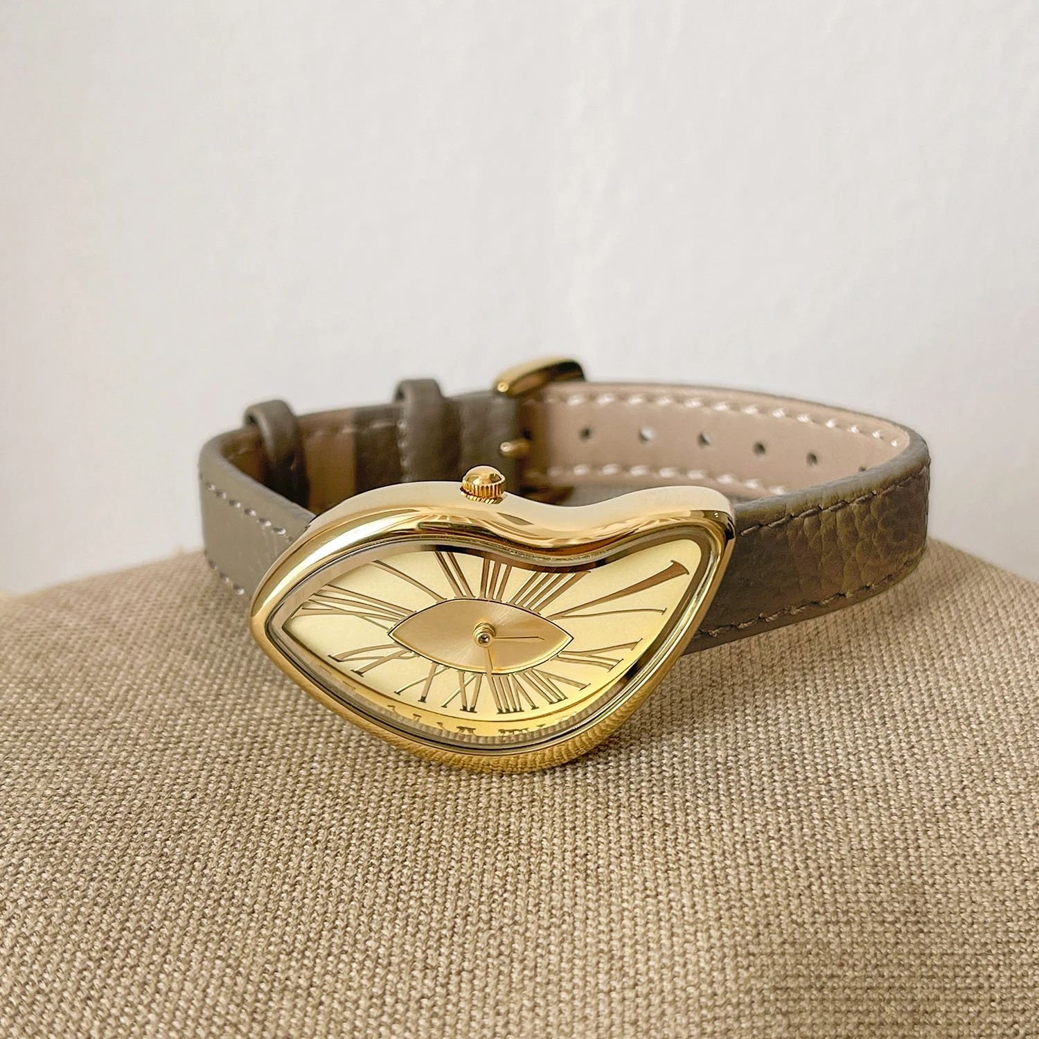 High end Retro Creative Watch  - đánh giá và giá High Jewelry Watches